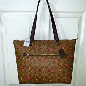Coach Gallery Butterfly Tote